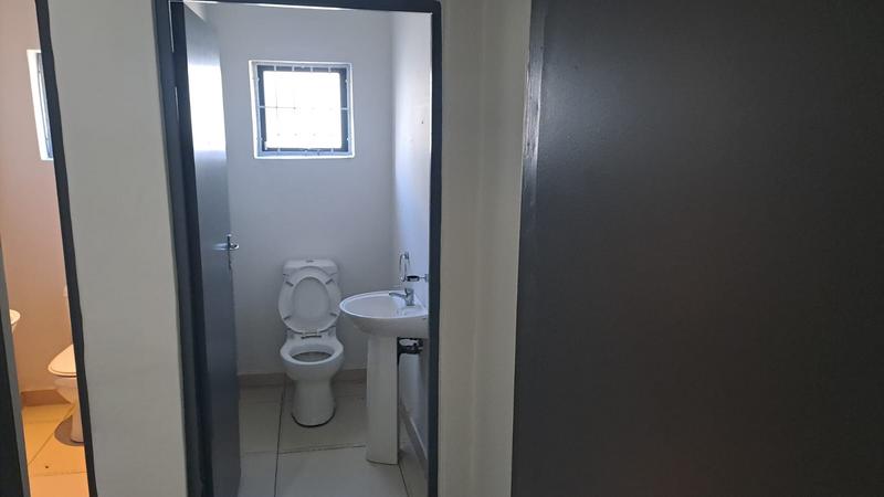 To Let commercial Property for Rent in Newton Park Eastern Cape